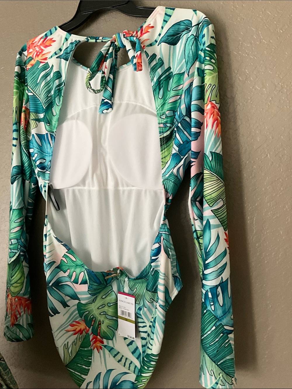 SWIMWEAR - Picture 2 of 4